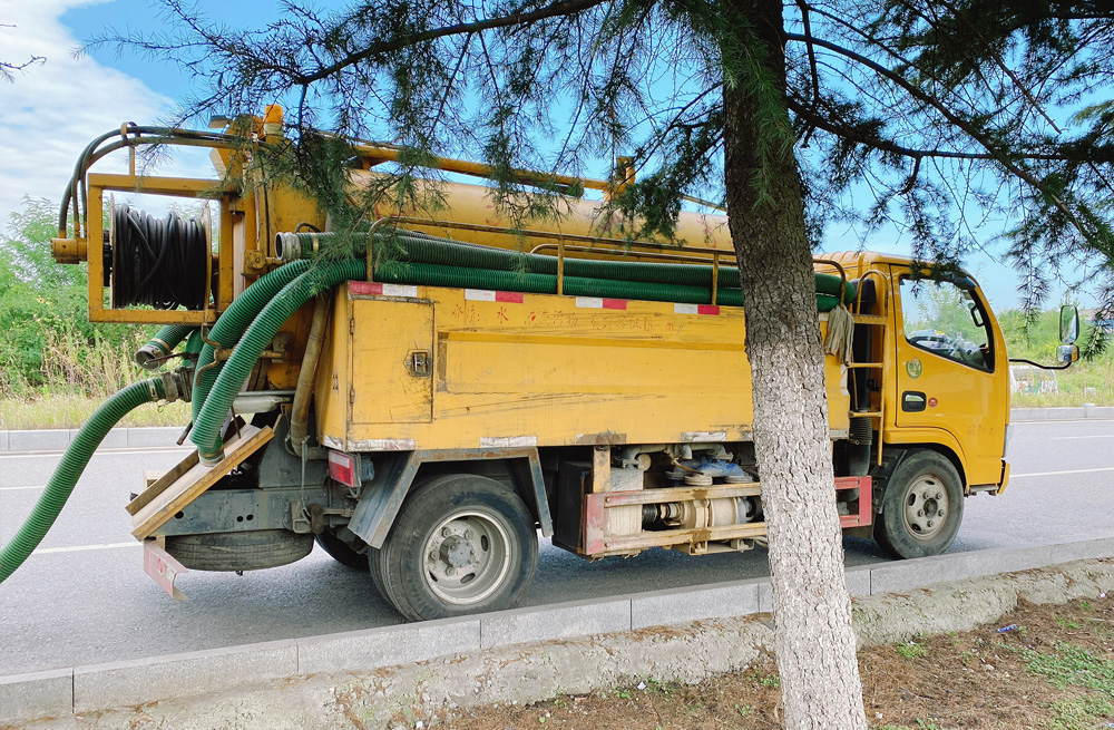 283幕府山清洗抽粪车